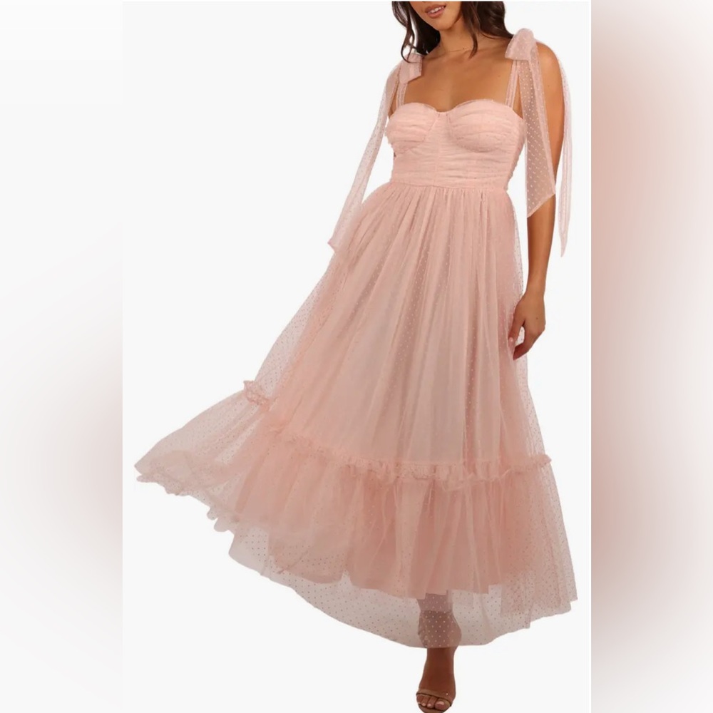 Elegant Pink Tulle Dress